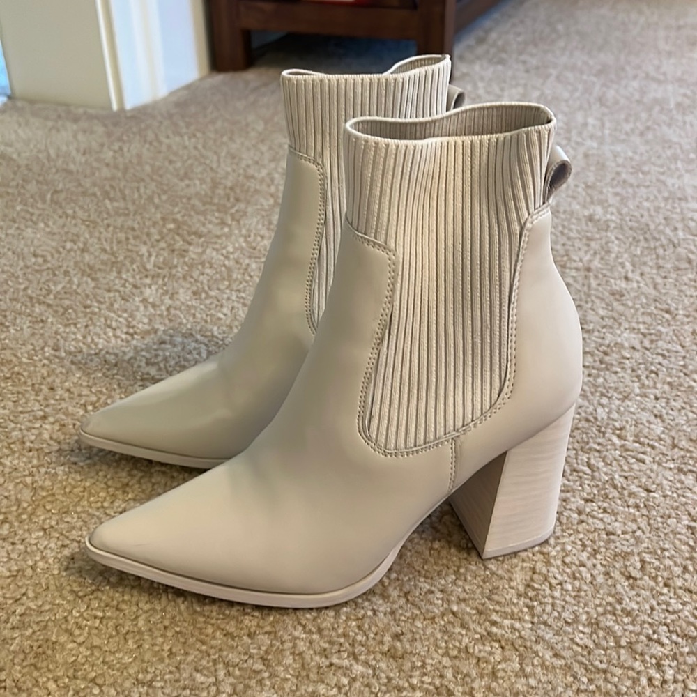 Steve Madden ivory slip on bootie size 7.5